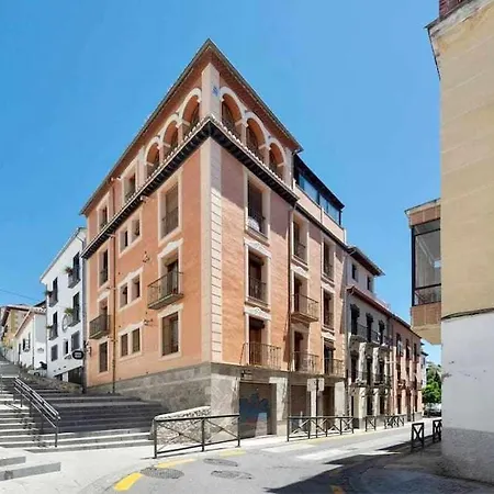 Luxe Haven In Apartment Granada
