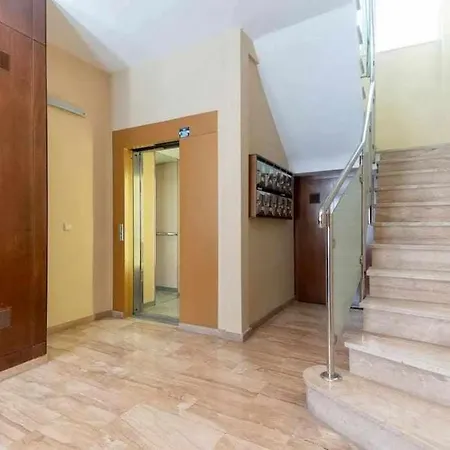 Apartamento Luxe Haven In Granada